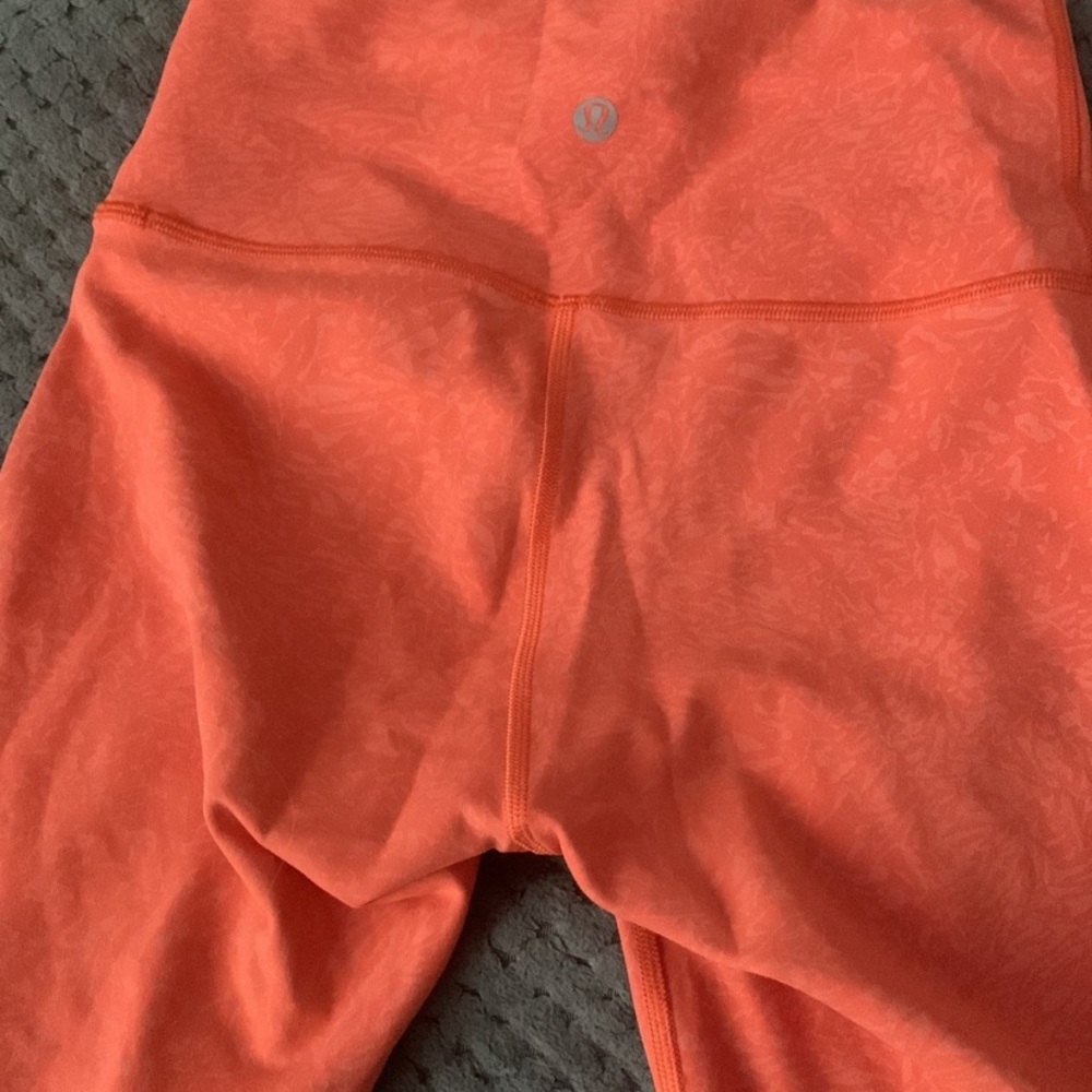 Lululemon shorts - Picture 2 of 9